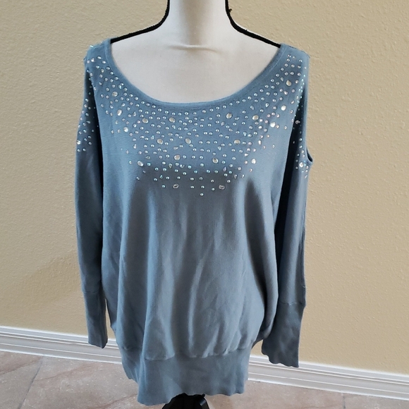 VENUS NEW Light Blue Sweater Adorned with Crystals - Picture 1 of 7